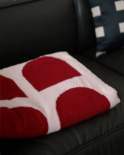 Red Holiday Plush Blanket for Living Room, Sofa, Office Nap, and Sofa Cover