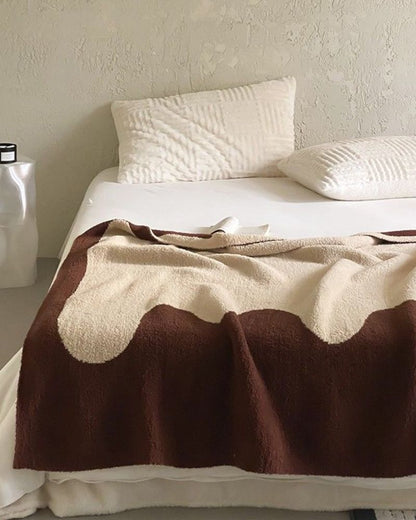 Nordic Style Irregular Pattern Knit Blanket, Half-Fleece Soft Plush Blanket