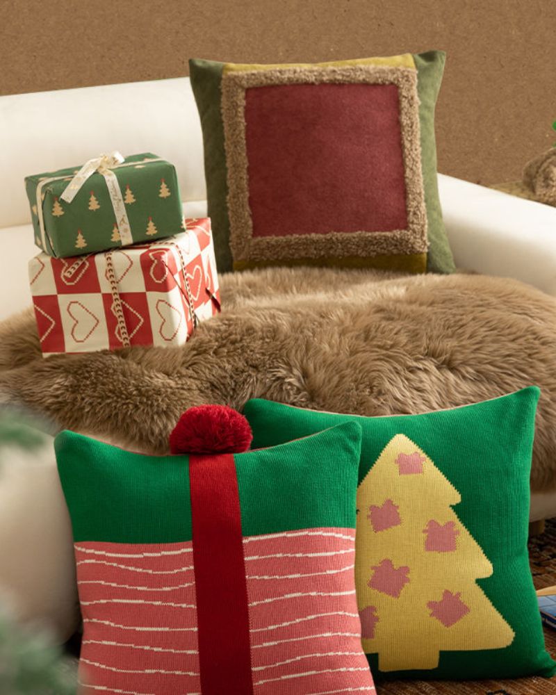 Christmas Decorative Throw Pillow - Holiday Cushion for Sofa & Home Decor