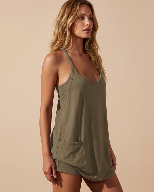 Vestito intero con canotta e tasche
