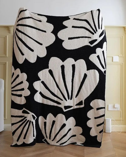 Double Layer Lamb Fleece Blanket - Shell Print Multi-functional Throw for Sofa &Bedroom