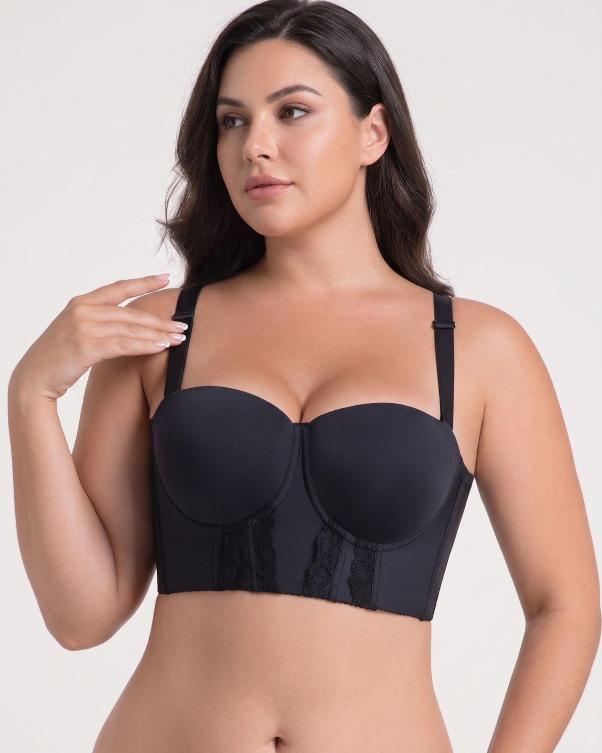 Il reggiseno senza spalline con schienale basso 
