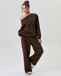 Conjunto de top con hombros caídos y pernera ancha