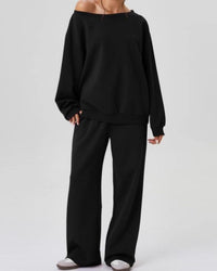Conjunto de top con hombros caídos y pernera ancha
