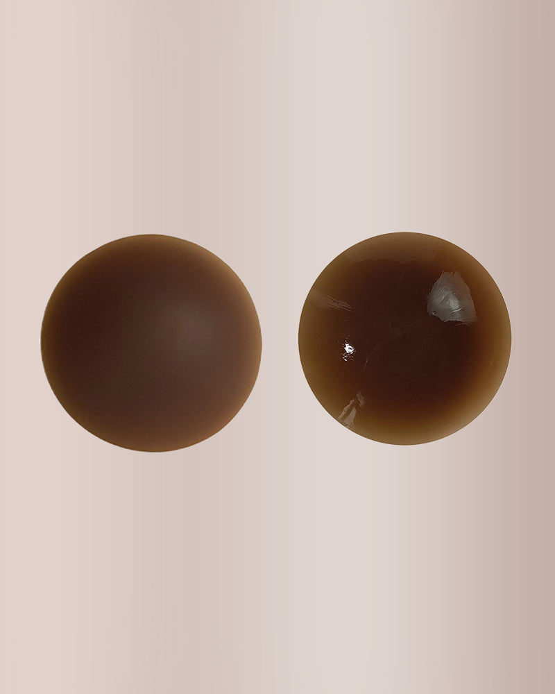 Invisible silicone nipple covers – reusable & hypoallergenic.