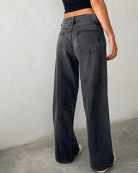 Raw-Hem Mid-Rise Cropped Straight Jeans