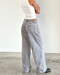 Raw-Hem Mid-Rise Cropped Straight Jeans