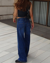 Raw-Hem Mid-Rise Cropped Straight Jeans