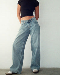 Raw-Hem Mid-Rise Cropped Straight Jeans