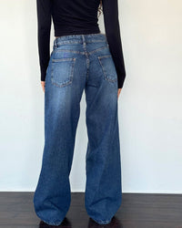 Raw-Hem Mid-Rise Cropped Straight Jeans