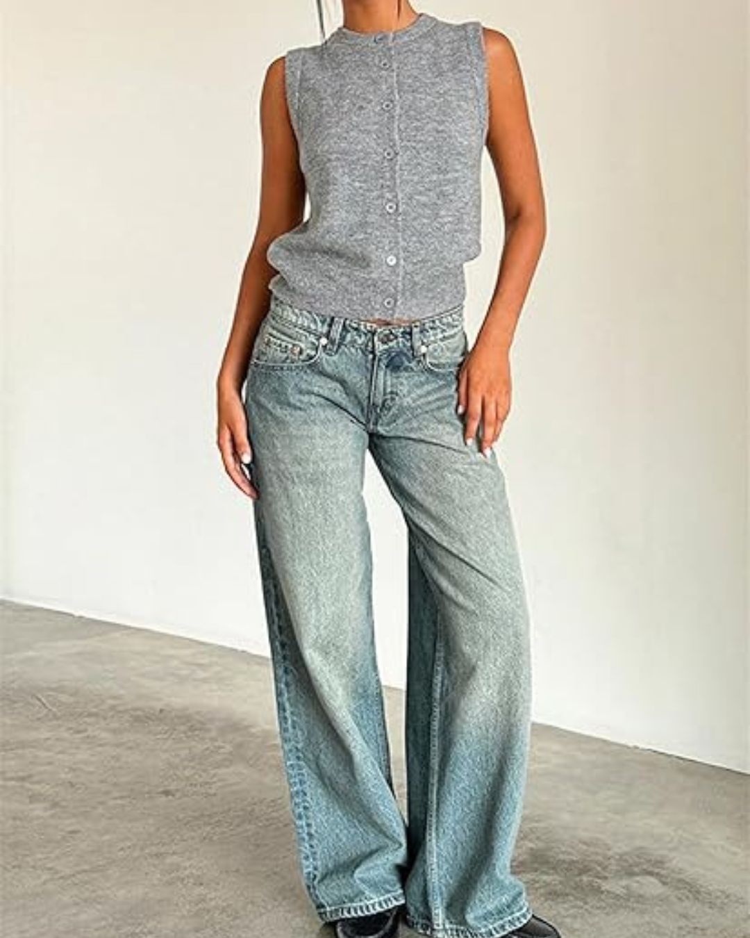 Raw-Hem Mid-Rise Cropped Straight Jeans