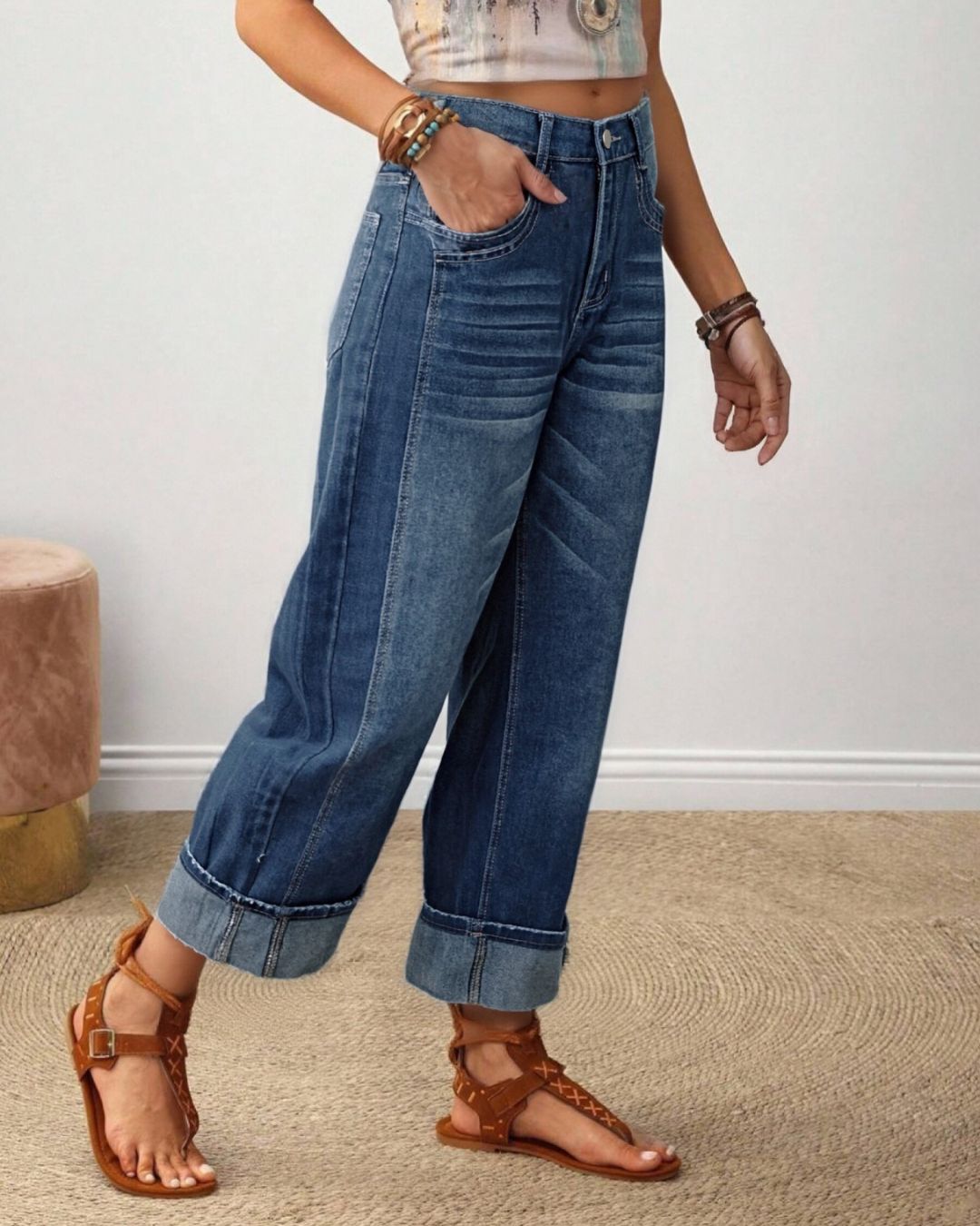 Raw-Hem Mid-Rise Cropped Straight Jeans