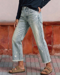 Raw-Hem Mid-Rise Cropped Straight Jeans