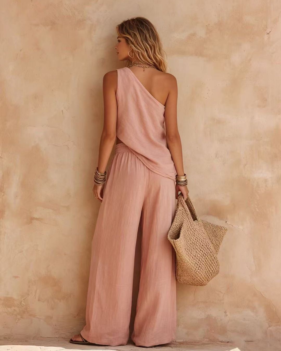 Completo casual monospalla arricciato