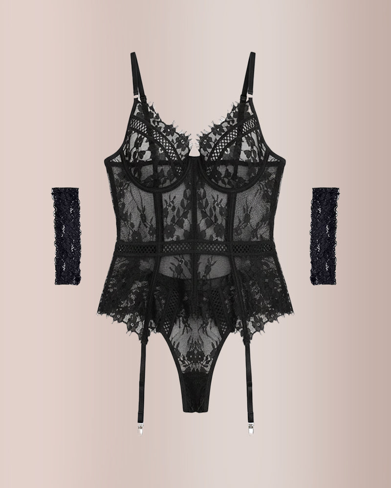 Lingerie in pizzo, corsetto e giarrettiera. Set di lingerie. 