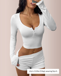 Completo top corto a maniche lunghe con bottoni e scollo a V