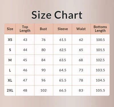 Conjunto de estar por casa con top corto y pantalón acampanado