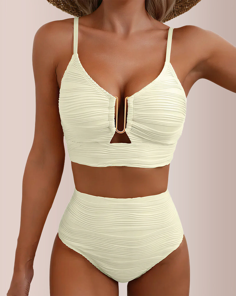 Conjunto de bikini texturizado de cintura alta con abertura en forma de U