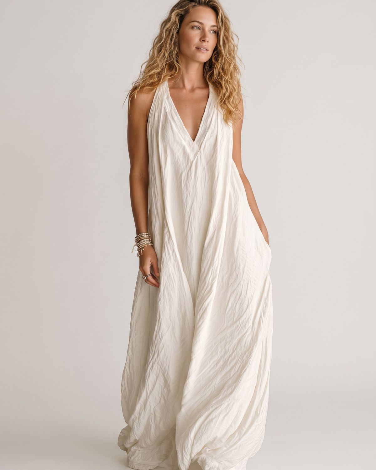 Vestido camisola sin espalda de color liso 
