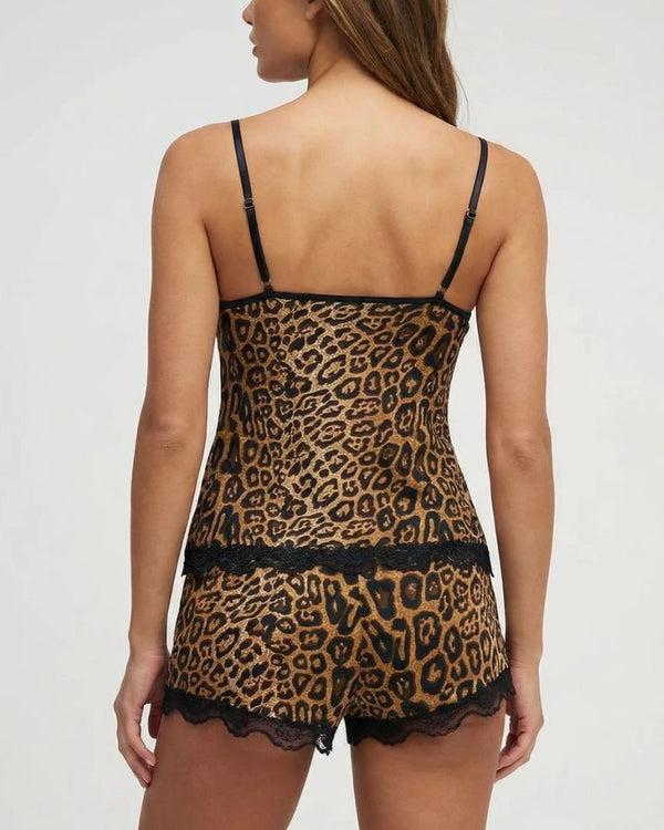 Conjunto de pijama de camisola y pantalones cortos con ribete de encaje 