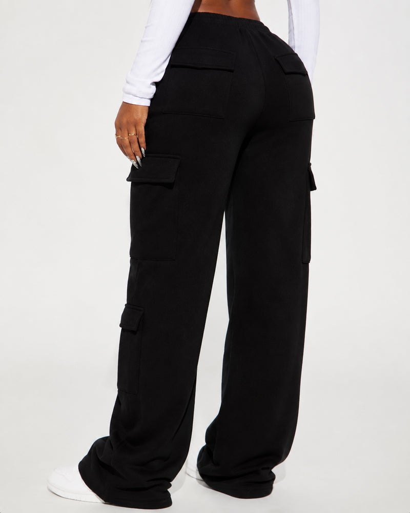 Relaxed Pocket Straight-Leg Pants