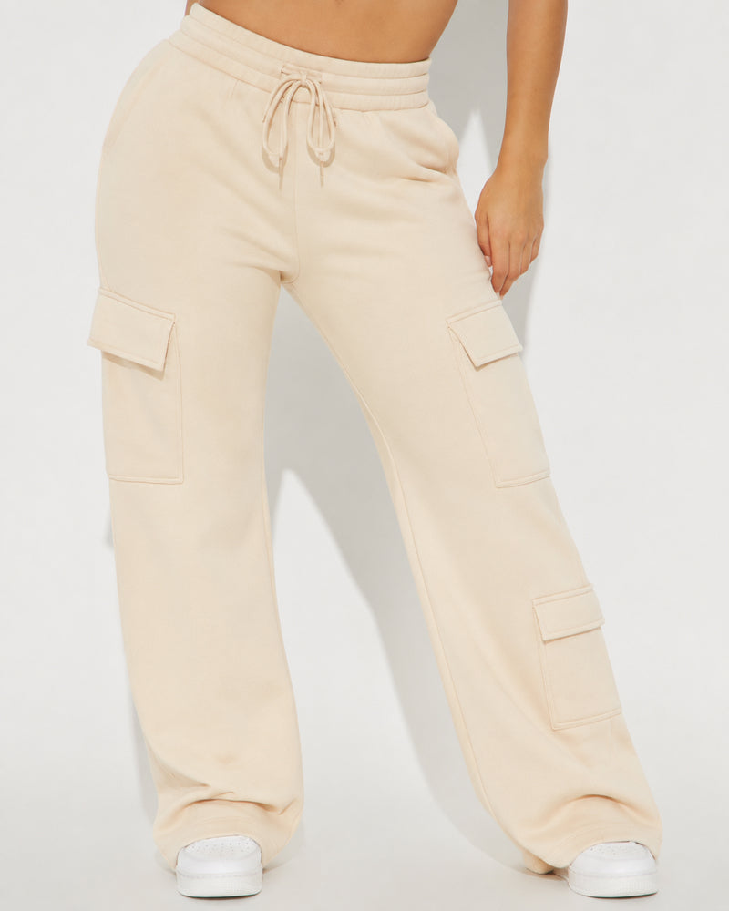 Relaxed Pocket Straight-Leg Pants