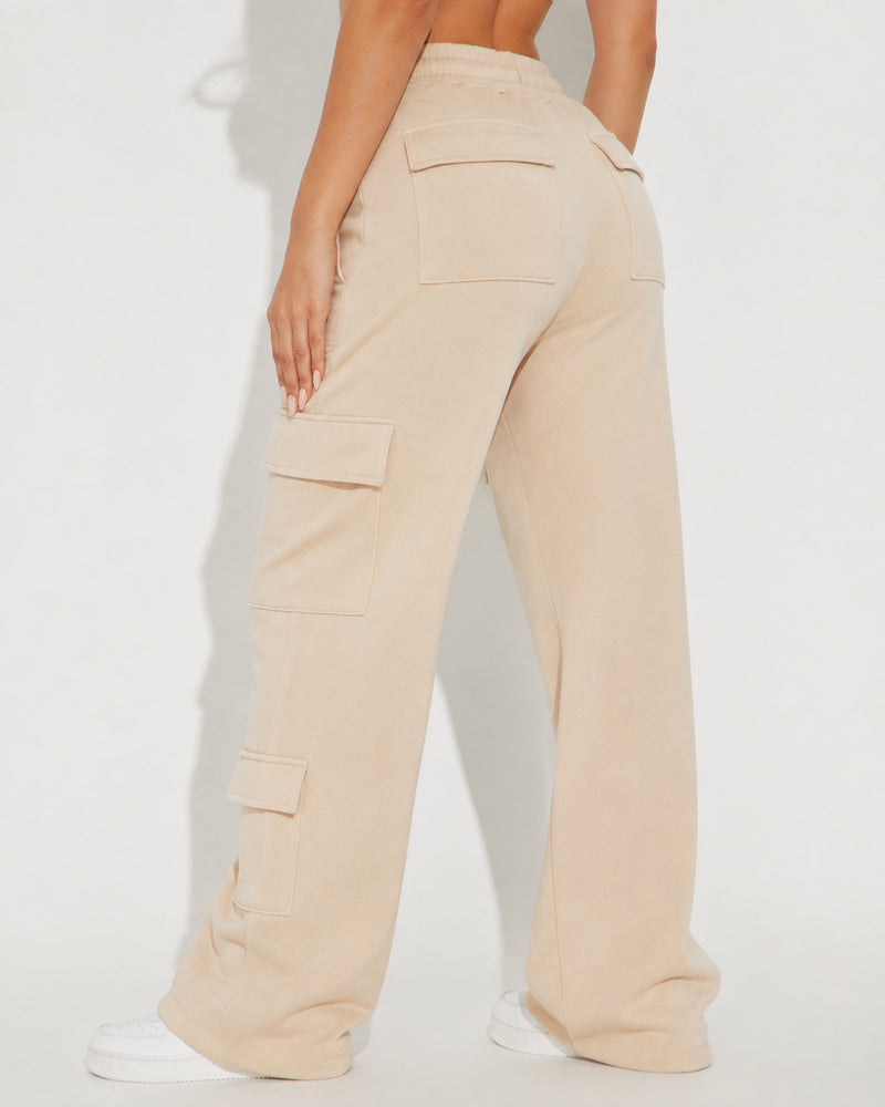 Relaxed Pocket Straight-Leg Pants