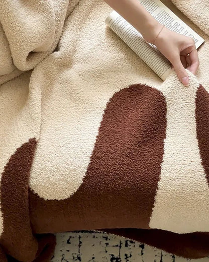 Nordic Style Irregular Pattern Knit Blanket, Half-Fleece Soft Plush Blanket